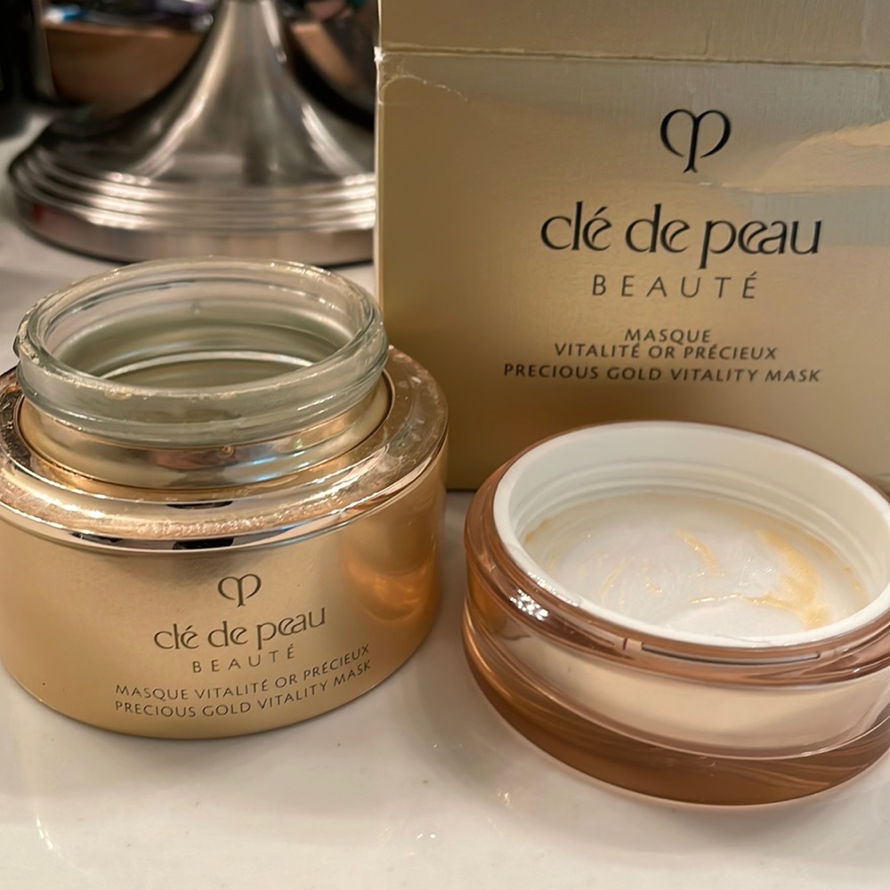 Cle de peau Empty jar